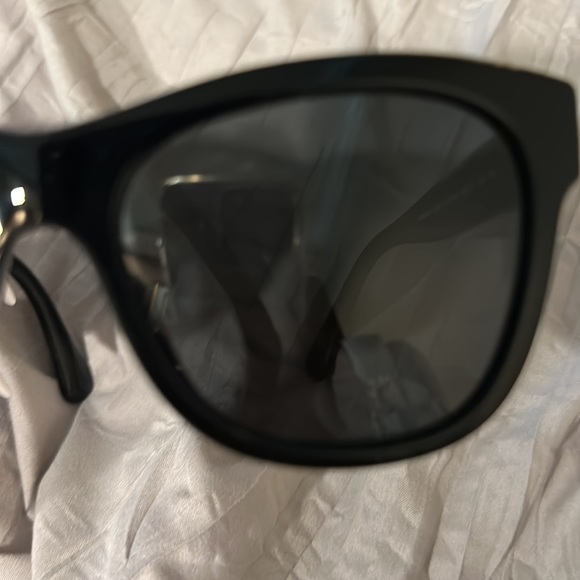 Black Chanel sunglasses - Picture 12 of 14